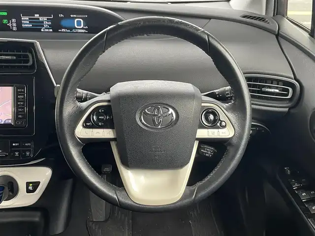 トヨタ プリウス Sセーフティプラス 岐阜県 2017(平29)年 13万km シルバーM (株)IDOMが運営する【じしゃロン多治見店】の自社ローン専用車両になります。こちらは現金またはオートローンご利用時の価格です。自社ローンご希望の方は別途その旨お申付け下さい。/プリうクラッシュセーフティ/全車速追従機能付クルーズコントロール/レーンディパーチャーアラート（ステアリング制御付）/オートマチックハイビーム/インテリジェントクリアランスソナー/インテリジェントパーキングアシスト/カラーヘッドアップディスプレイ/LEDヘッドライト/LEDフォグランプ/純正ＳＤナビゲーション/Bluetooth・AUX・ワンセグ/バックカメラ/社外３６０°ドライブレコーダー