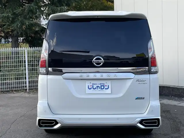 日産 セレナ ライダー 福島県 2016(平28)年 12.6万km ブリリアントホワイトパール (株)IDOMが運営する【じしゃロン福島店】の自社ローン専用車両になります。こちらは現金またはオートローンご利用時の価格です。自社ローンご希望の方は別途その旨お申付け下さい/社外メモリナビ/フルセグテレビ/アラウンドビューモニター/両側パワースライドドア/ハンズフリードア/衝突軽減システム/パーキングアシスト/革巻ステアリング/LEDヘッドライト/セーフティパックA