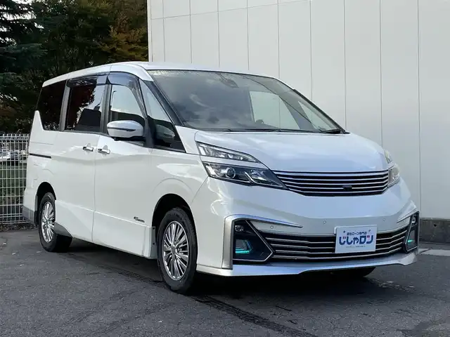 日産 セレナ ライダー 福島県 2016(平28)年 12.6万km ブリリアントホワイトパール (株)IDOMが運営する【じしゃロン福島店】の自社ローン専用車両になります。こちらは現金またはオートローンご利用時の価格です。自社ローンご希望の方は別途その旨お申付け下さい/社外メモリナビ/フルセグテレビ/アラウンドビューモニター/両側パワースライドドア/ハンズフリードア/衝突軽減システム/パーキングアシスト/革巻ステアリング/LEDヘッドライト/セーフティパックA