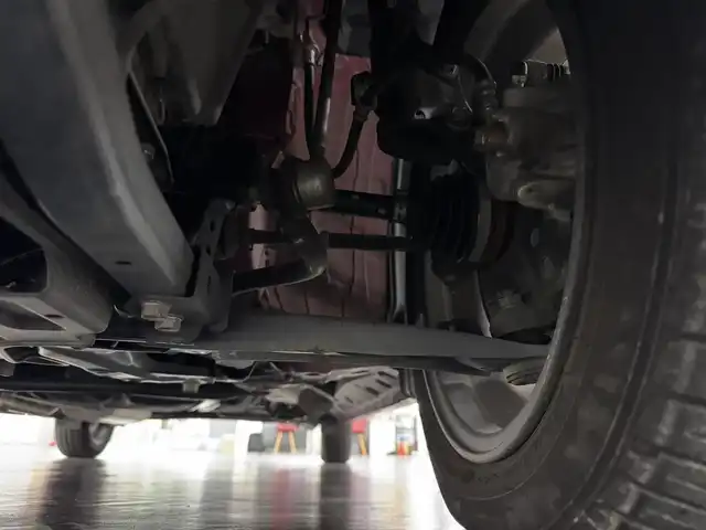 ホンダ Ｎ ＷＧＮ カスタム G Lパッケージ 三重県 2016(平28)年 2.5万km ミラノレッド ガソリン/FF/インパネCVT/純正 7インチナビ VXM-164VFi/（CD/DVD/FM/AM/TV/iPod/SD/USB/Bluetooth/VTR/AUX）/バックカメラ/ビルトイン ETC/安全/・近距離衝突軽減ブレーキ［CTBA］/・VSA（ABS＋TCS＋横すべり抑制）/・SRS サイド＆カーテンエアバッグ/装備/・ハーフレザーシート/・クルーズコントロール/・オートエアコン/・オートライト/・キセノンヘッドライト/・LEDフロントフォグランプ/・ステアリングスイッチ/・USBジャック（充電用x2、入力対応x1）/・電動格納ドアミラー（ウインカー付）/・純正14inAW/・スマートキーx2/・取/ナビ取/など