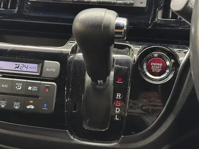 ホンダ Ｎ ＷＧＮ カスタム G Lパッケージ 三重県 2016(平28)年 2.5万km ミラノレッド ガソリン/FF/インパネCVT/純正 7インチナビ VXM-164VFi/（CD/DVD/FM/AM/TV/iPod/SD/USB/Bluetooth/VTR/AUX）/バックカメラ/ビルトイン ETC/安全/・近距離衝突軽減ブレーキ［CTBA］/・VSA（ABS＋TCS＋横すべり抑制）/・SRS サイド＆カーテンエアバッグ/装備/・ハーフレザーシート/・クルーズコントロール/・オートエアコン/・オートライト/・キセノンヘッドライト/・LEDフロントフォグランプ/・ステアリングスイッチ/・USBジャック（充電用x2、入力対応x1）/・電動格納ドアミラー（ウインカー付）/・純正14inAW/・スマートキーx2/・取/ナビ取/など