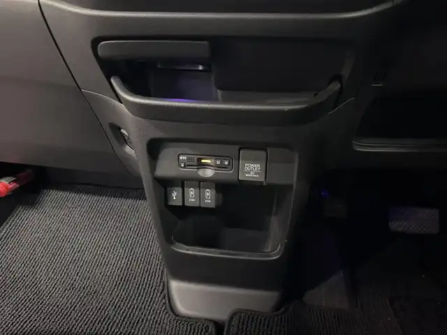 ホンダ Ｎ ＷＧＮ カスタム G Lパッケージ 三重県 2016(平28)年 2.5万km ミラノレッド ガソリン/FF/インパネCVT/純正 7インチナビ VXM-164VFi/（CD/DVD/FM/AM/TV/iPod/SD/USB/Bluetooth/VTR/AUX）/バックカメラ/ビルトイン ETC/安全/・近距離衝突軽減ブレーキ［CTBA］/・VSA（ABS＋TCS＋横すべり抑制）/・SRS サイド＆カーテンエアバッグ/装備/・ハーフレザーシート/・クルーズコントロール/・オートエアコン/・オートライト/・キセノンヘッドライト/・LEDフロントフォグランプ/・ステアリングスイッチ/・USBジャック（充電用x2、入力対応x1）/・電動格納ドアミラー（ウインカー付）/・純正14inAW/・スマートキーx2/・取/ナビ取/など