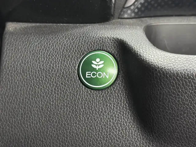 ホンダ Ｎ ＷＧＮ カスタム G Lパッケージ 三重県 2016(平28)年 2.5万km ミラノレッド ガソリン/FF/インパネCVT/純正 7インチナビ VXM-164VFi/（CD/DVD/FM/AM/TV/iPod/SD/USB/Bluetooth/VTR/AUX）/バックカメラ/ビルトイン ETC/安全/・近距離衝突軽減ブレーキ［CTBA］/・VSA（ABS＋TCS＋横すべり抑制）/・SRS サイド＆カーテンエアバッグ/装備/・ハーフレザーシート/・クルーズコントロール/・オートエアコン/・オートライト/・キセノンヘッドライト/・LEDフロントフォグランプ/・ステアリングスイッチ/・USBジャック（充電用x2、入力対応x1）/・電動格納ドアミラー（ウインカー付）/・純正14inAW/・スマートキーx2/・取/ナビ取/など