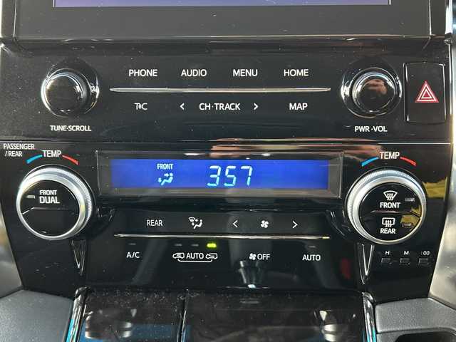 トヨタ アルファード S Cパッケージ 茨城県 2022(令4)年 3.4万km スパークリングブラックパールクリスタルシャイン 純正ディスプレイオーディオ＆ナビ機能付き/(CD・DVD・BT・USB・Applecarplay・ラジオ再生)/後席フリップダウンモニター/電動リアゲート/レーダークルーズコントロール/レーンアシスト/プリクラッシュセーフティ/コーナーセンサー/ブラインドスポットモニター/本革レザーシート/シートベンチレーション/パワーシート/ステアリングヒーター/ドライブレコーダー/バックカメラ/ビルトインETC/オートライト/LEDヘッドライト/純正18inアルミホイール/純正フロアマット/スマートキー/スペアキー/取扱説明書/保証書