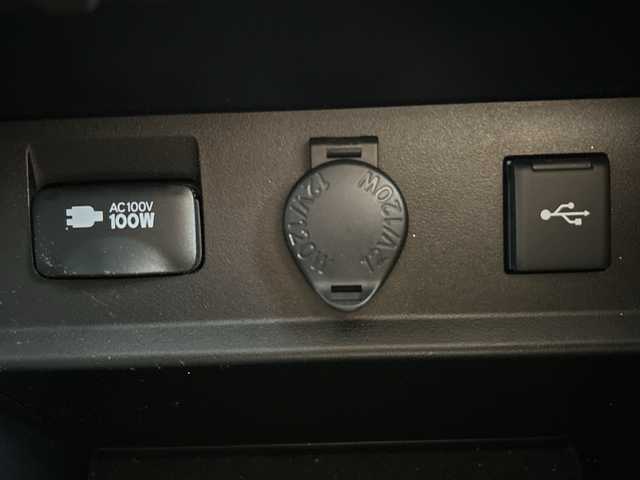 トヨタ アルファード S Cパッケージ 茨城県 2022(令4)年 3.4万km スパークリングブラックパールクリスタルシャイン 純正ディスプレイオーディオ＆ナビ機能付き/(CD・DVD・BT・USB・Applecarplay・ラジオ再生)/後席フリップダウンモニター/電動リアゲート/レーダークルーズコントロール/レーンアシスト/プリクラッシュセーフティ/コーナーセンサー/ブラインドスポットモニター/本革レザーシート/シートベンチレーション/パワーシート/ステアリングヒーター/ドライブレコーダー/バックカメラ/ビルトインETC/オートライト/LEDヘッドライト/純正18inアルミホイール/純正フロアマット/スマートキー/スペアキー/取扱説明書/保証書