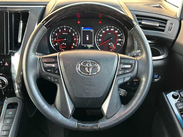 トヨタ アルファード S Cパッケージ 茨城県 2022(令4)年 3.4万km スパークリングブラックパールクリスタルシャイン 純正ディスプレイオーディオ＆ナビ機能付き/(CD・DVD・BT・USB・Applecarplay・ラジオ再生)/後席フリップダウンモニター/電動リアゲート/レーダークルーズコントロール/レーンアシスト/プリクラッシュセーフティ/コーナーセンサー/ブラインドスポットモニター/本革レザーシート/シートベンチレーション/パワーシート/ステアリングヒーター/ドライブレコーダー/バックカメラ/ビルトインETC/オートライト/LEDヘッドライト/純正18inアルミホイール/純正フロアマット/スマートキー/スペアキー/取扱説明書/保証書