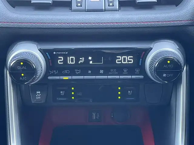 トヨタ ＲＡＶ４ アドベンチャー オフロードPKGⅡ 千葉県 2023(令5)年 2.8万km 緑Ⅱ 【純正10.5インチメモリナビ/(BT/フルセグTV/USB)/パノラミックビューモニター/衝突被害軽減システム/車線逸脱警報/レーダークルーズコントロール/レザーシート/パワーバックドア/ブラインドスポットモニター/デジタルインナーミラー/横滑り防止装置/LEDヘッドライト/フォグランプ/オートライト/ウィンカーミラー/電動格納ミラー/純正18インチAW/シートヒーター/エアシート/パワーシート/プッシュスタート/スマートキー/フロアマット/スペアキー/取扱説明書/保証書