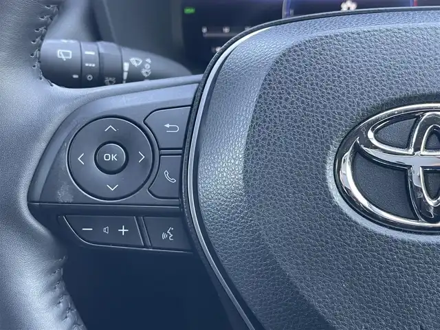 トヨタ ＲＡＶ４ アドベンチャー オフロードPKGⅡ 千葉県 2023(令5)年 2.8万km 緑Ⅱ 【純正10.5インチメモリナビ/(BT/フルセグTV/USB)/パノラミックビューモニター/衝突被害軽減システム/車線逸脱警報/レーダークルーズコントロール/レザーシート/パワーバックドア/ブラインドスポットモニター/デジタルインナーミラー/横滑り防止装置/LEDヘッドライト/フォグランプ/オートライト/ウィンカーミラー/電動格納ミラー/純正18インチAW/シートヒーター/エアシート/パワーシート/プッシュスタート/スマートキー/フロアマット/スペアキー/取扱説明書/保証書