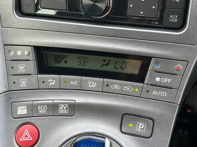 トヨタ プリウス G 岩手県 2014(平26)年 11.6万km レッドマイカメタリック １DINオーディオ/　　CD/FM/AM/USB/AUX/クルーズコントロール/HIDオートライト/ハーフレザー/スマートキー/ETC