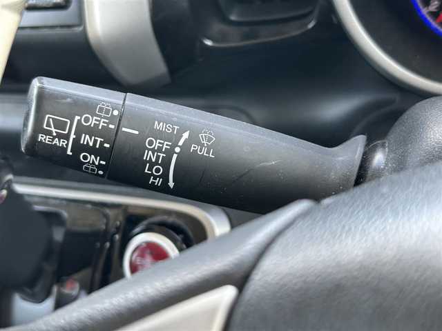 ホンダ Ｎ ＢＯＸ カスタム G Lパッケージ 長崎県 2013(平25)年 7.8万km プレミアムホワイトパール 純正オーディオ（ＡＭ／ＦＭ／ＣＤ／ＡＵＸ／ＵＳＢ）/ＥＴＣ/片側パワスラ/純正アルミ/純正フロアマット/スペアキー/スマートキー/オートライト/横滑り防止装置/保証書/取扱説明書/記録簿/ワンオーナー
