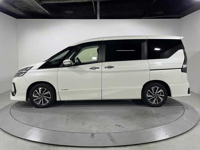 日産 セレナ ハイウェイスター V 広島県 2020(令2)年 6.8万km ブリリアントホワイトパール アルパイン11型ナビ/プロパイロット/両側ハンズフリーオートスライドドア/バックカメラ/ブラインドスポットモニター/シートヒーター/ステアリングヒーター/エマージェンシーブレーキ/車線逸脱防止支援/ハイビームアシスト/踏み間違い衝突防止アシスト/LEDヘッドランプ/純正16インチAW/ETC/ドライブレコーダー