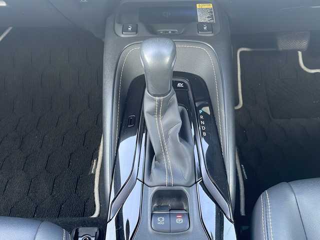 トヨタ カローラツーリング ハイブリッド ダブルバイビー 青森県 2020(令2)年 2.2万km スパークリングブラックパールクリスタルシャイン 4WD/OP純正9インチDAナビ・フルセグTV/バックカメラ/合皮コンビシート/OP前席シートヒーター/OPおくだけ充電/OP AC100V1500W/ステアリングヒーター/セーフティセンス/プリクラッシュセーフティ/レーダークルーズコントロール/レーントレーシングアシスト/オートマチックハイビーム/インテリジェントクリアランスソナー/前後ドライブレコーダー/ビルトインETC2.0/LEDヘッドライト/LEDフォグランプ/純正17インチアルミ/モデリスタフロントスポイラー/ルーフレール/スマートキー/プッシュスタート