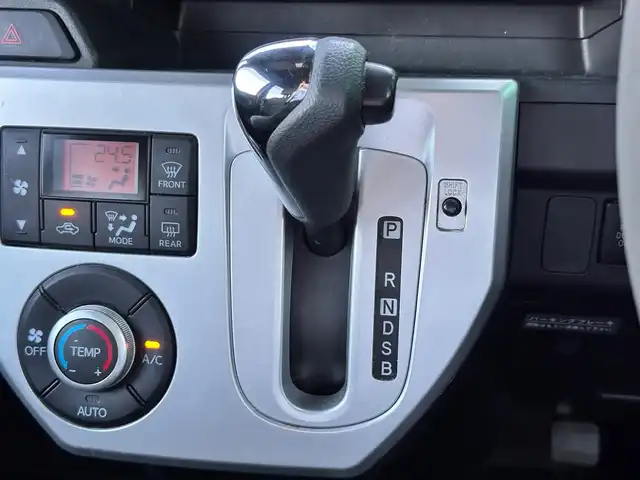 ダイハツ ウェイク L SA 宮城県 2015(平27)年 9.1万km ブルーメタリック 純正7インチナビ/(ワンセグTV/CD/SD)/バックカメラ/衝突軽減防止システム/アイドリングストップ/片側パワースライドドア/オートエアコン/ステアリングスイッチ/横滑り防止/プッシュスタート＆スマートキー/電動格納ミラー/ドアバイザー/スペアキー/純正フロアマット
