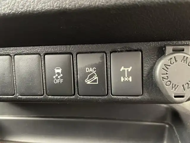 トヨタ ハイラックス Z 三重県 2019(平31)年 6.2万km アティチュードブラックマイカ /禁煙車//社外ポータブルナビ/　BT/フルセグTV/AM/FM/HDMI/CD/DVD//クルーズコントロール//キャノピー//TRD フロントアンダーカバー//ステアリングスイッチ//オートライト//バックモニター//レーンキープアシスト//プリクラッシュ//電格ミラー//ETC//ウィンカーミラー//スペアキー×1//JAOSスタッドレスタイヤ積込