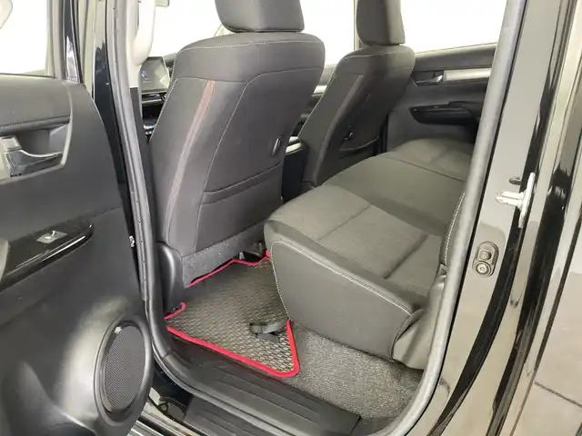 トヨタ ハイラックス Z 三重県 2019(平31)年 6.2万km アティチュードブラックマイカ /禁煙車//社外ポータブルナビ/　BT/フルセグTV/AM/FM/HDMI/CD/DVD//クルーズコントロール//キャノピー//TRD フロントアンダーカバー//ステアリングスイッチ//オートライト//バックモニター//レーンキープアシスト//プリクラッシュ//電格ミラー//ETC//ウィンカーミラー//スペアキー×1//JAOSスタッドレスタイヤ積込