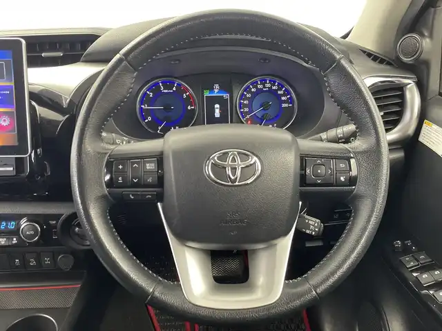 トヨタ ハイラックス Z 三重県 2019(平31)年 6.2万km アティチュードブラックマイカ /禁煙車//社外ポータブルナビ/　BT/フルセグTV/AM/FM/HDMI/CD/DVD//クルーズコントロール//キャノピー//TRD フロントアンダーカバー//ステアリングスイッチ//オートライト//バックモニター//レーンキープアシスト//プリクラッシュ//電格ミラー//ETC//ウィンカーミラー//スペアキー×1//JAOSスタッドレスタイヤ積込