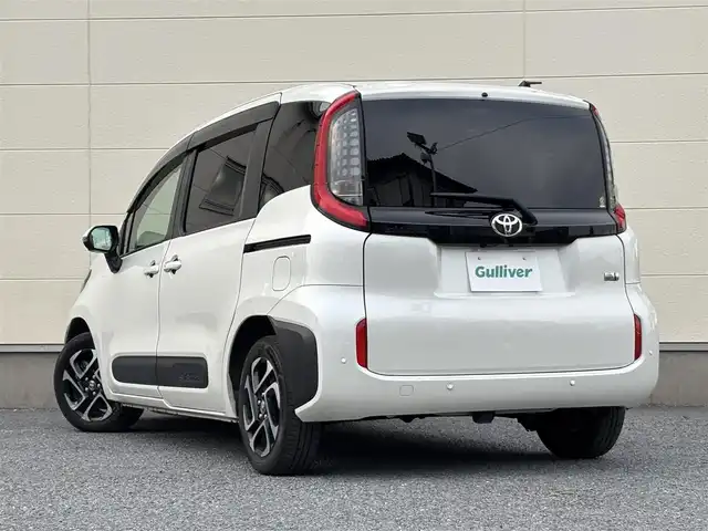 トヨタ シエンタ ハイブリッド Z 茨城県 2023(令5)年 4.8万km ホワイトパールクリスタルシャイン 純正10.5インチディスプレイオーディオプラス/(FM/AM/Bluetooth/TV/Miracast)/パノラミックビューモニター/バックカメラ/レーダークルーズコントロール/ブラインドスポットモニター/ETC2.0/両側パワースライドドア/コンフォートパッケージ/レーダークルーズコントロール/ルーフファン/シートヒーター(D/N席)/ステアリングヒーター/ステアリングスイッチ/レーンアシスト/オートライト/オートハイビーム/プリクラッシュセーフティ/純正ＡＷ