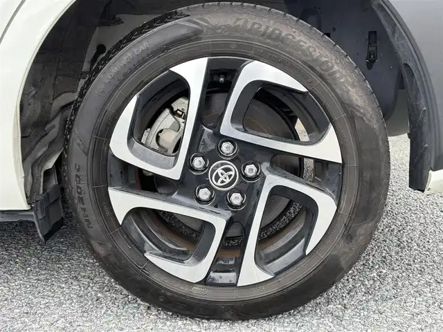 トヨタ シエンタ ハイブリッド Z 茨城県 2023(令5)年 4.8万km ホワイトパールクリスタルシャイン 純正10.5インチディスプレイオーディオプラス/(FM/AM/Bluetooth/TV/Miracast)/パノラミックビューモニター/バックカメラ/レーダークルーズコントロール/ブラインドスポットモニター/ETC2.0/両側パワースライドドア/コンフォートパッケージ/レーダークルーズコントロール/ルーフファン/シートヒーター(D/N席)/ステアリングヒーター/ステアリングスイッチ/レーンアシスト/オートライト/オートハイビーム/プリクラッシュセーフティ/純正ＡＷ