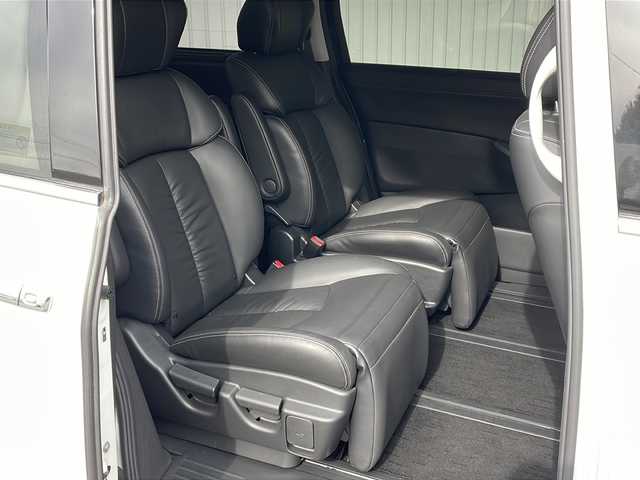 日産 エルグランド ライダー 黒本革シート 長野県 2017(平29)年 6.2万km ブリリアントホワイトパール ４WD/ブラックレザーシート/両側パワースライドドア/メモリナビフルセグTV/バックカメラ/ETC/純正18インチアルミ/シートヒーター/パワーシート/クルーズコントロール/プッシュスタート/保証書/スペアキー