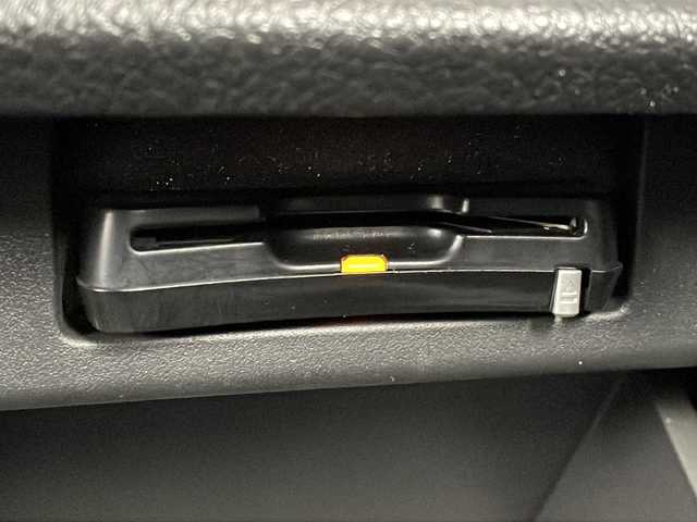 日産 エルグランド ライダー 黒本革シート 長野県 2017(平29)年 6.2万km ブリリアントホワイトパール ４WD/ブラックレザーシート/両側パワースライドドア/メモリナビフルセグTV/バックカメラ/ETC/純正18インチアルミ/シートヒーター/パワーシート/クルーズコントロール/プッシュスタート/保証書/スペアキー