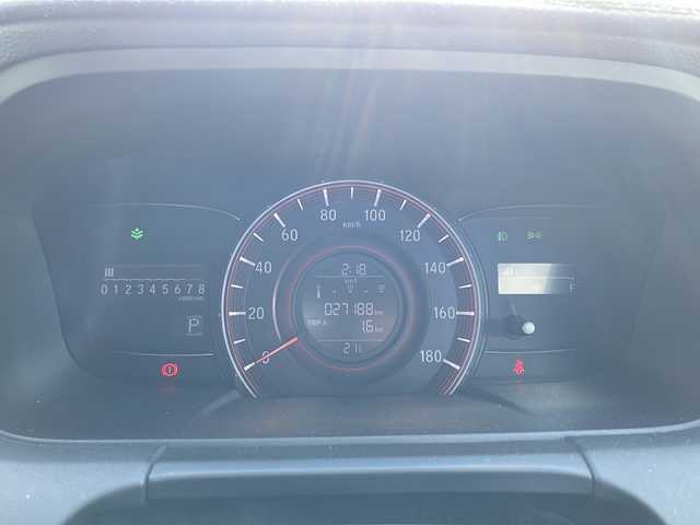 ホンダ オデッセイ アブソルート 兵庫県 2014(平26)年 2.8万km ホワイトオーキッドパール 純正ナビ（AM/FM/BT/DVD/ipod/USB/AUX)/・ワンセグTV/バックカメラ/横滑り防止/アイドリングストップ/ステアリングスイッチ/エコモード/パドルシフト/両側パワースライドドア/デジタルインナーミラー/フリップダウンモニター/ETC