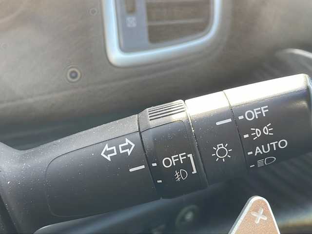 ホンダ オデッセイ アブソルート 兵庫県 2014(平26)年 2.8万km ホワイトオーキッドパール 純正ナビ（AM/FM/BT/DVD/ipod/USB/AUX)/・ワンセグTV/バックカメラ/横滑り防止/アイドリングストップ/ステアリングスイッチ/エコモード/パドルシフト/両側パワースライドドア/デジタルインナーミラー/フリップダウンモニター/ETC