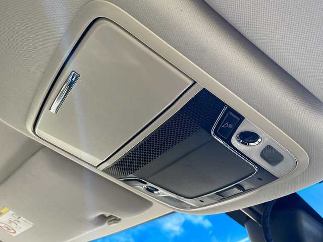 ホンダ オデッセイ アブソルート 兵庫県 2014(平26)年 2.8万km ホワイトオーキッドパール 純正ナビ（AM/FM/BT/DVD/ipod/USB/AUX)/・ワンセグTV/バックカメラ/横滑り防止/アイドリングストップ/ステアリングスイッチ/エコモード/パドルシフト/両側パワースライドドア/デジタルインナーミラー/フリップダウンモニター/ETC