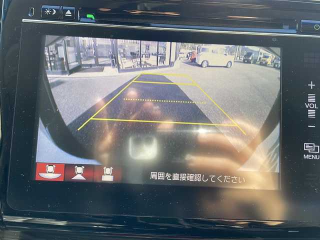 ホンダ オデッセイ アブソルート 兵庫県 2014(平26)年 2.8万km ホワイトオーキッドパール 純正ナビ（AM/FM/BT/DVD/ipod/USB/AUX)/・ワンセグTV/バックカメラ/横滑り防止/アイドリングストップ/ステアリングスイッチ/エコモード/パドルシフト/両側パワースライドドア/デジタルインナーミラー/フリップダウンモニター/ETC