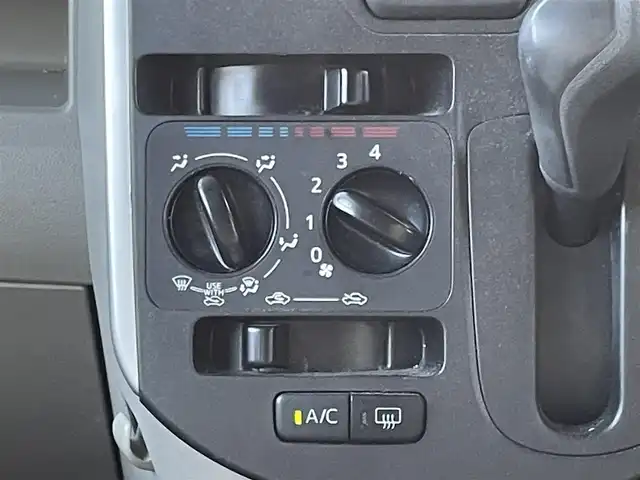 ダイハツ タント L SA 宮城県 2014(平26)年 16.7万km コットンアイボリー 4WD/社外オーディオ/（ＦＭ／ＡＭ／ＣＤ／ＡＵＸ／ＵＳＢ）　/スマートアシスト　/アイドリングストップ　/横滑り防止装置　/ベンチシート　/ライトレベライザー　/リモコンキー　/電動格納ミラー