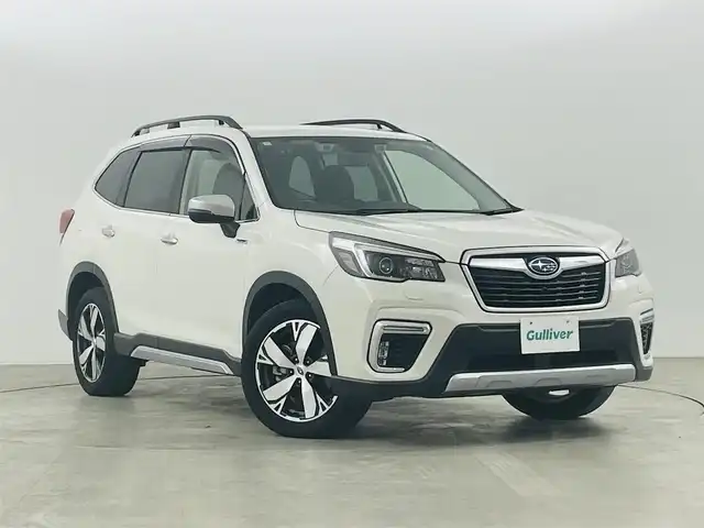 スバル フォレスター ハイブリッド アドバンス 福島県 2021(令3)年 4.3万km クリスタルホワイトP アイサイト/・プリクラッシュブレーキ/・車線逸脱警報装置/・BMS/・RAB/・ACC/純正ナビ/・型番：AVIC-R2711/・フルセグTV/BT/CD/DVD/・バックカメラ/フロントカメラ/サイドカメラ/・ETC/・前後ドライブレコーダー/デジタルインナーミラー/電子パーキング/・オートホールド/パワーバックドア/革巻きステアリング/・ステアリングスイッチ/・パドルシフト/・ステアリングヒーター/D/Nパワーシート/・シートヒーター/・ハーフレザーシート/プッシュスタート/LEDライト/・オートライト/・フォグライト/電動格納ミラー/ドアバイザー/ルーフレール/純正フロアマット