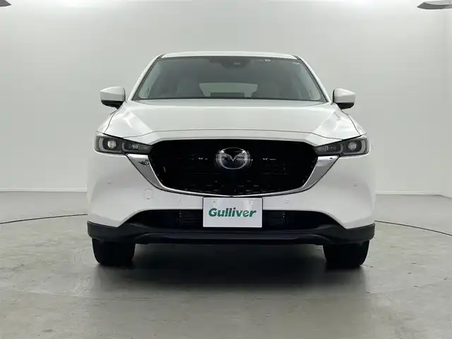 マツダ ＣＸ－５ XD Lパッケージ 福井県 2022(令4)年 1.6万km スノーフレイクホワイトパールマイカ i-ACTIVE SENSE/-衝突軽減ブレーキ/-ブラインドスポットモニター/-レーンキープアシスト/-レーダークルーズコントロール/-パーキングセンサー/10.25インチマツダコネクトナビ/-Bluetooth/-USB/-AM/-FM/アラウンドビューモニター/白レザーシート/-前席パワーシート/-前席シートヒーター/革巻きステアリング/-ステアリングヒーター/-パドルシフト/BOSEサウンド/ハンズフリーパワーバックドア/LEDオートライト/ETC/おくだけ充電