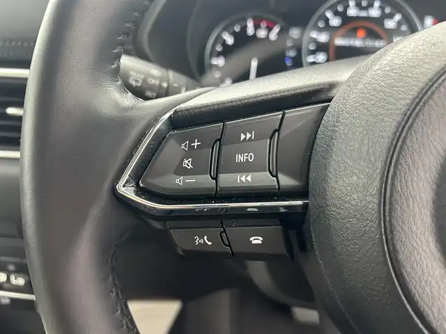 マツダ ＣＸ－５ XD Lパッケージ 福井県 2022(令4)年 1.6万km スノーフレイクホワイトパールマイカ i-ACTIVE SENSE/-衝突軽減ブレーキ/-ブラインドスポットモニター/-レーンキープアシスト/-レーダークルーズコントロール/-パーキングセンサー/10.25インチマツダコネクトナビ/-Bluetooth/-USB/-AM/-FM/アラウンドビューモニター/白レザーシート/-前席パワーシート/-前席シートヒーター/革巻きステアリング/-ステアリングヒーター/-パドルシフト/BOSEサウンド/ハンズフリーパワーバックドア/LEDオートライト/ETC/おくだけ充電