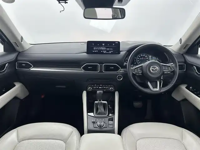 マツダ ＣＸ－５ XD Lパッケージ 福井県 2022(令4)年 1.6万km スノーフレイクホワイトパールマイカ i-ACTIVE SENSE/-衝突軽減ブレーキ/-ブラインドスポットモニター/-レーンキープアシスト/-レーダークルーズコントロール/-パーキングセンサー/10.25インチマツダコネクトナビ/-Bluetooth/-USB/-AM/-FM/アラウンドビューモニター/白レザーシート/-前席パワーシート/-前席シートヒーター/革巻きステアリング/-ステアリングヒーター/-パドルシフト/BOSEサウンド/ハンズフリーパワーバックドア/LEDオートライト/ETC/おくだけ充電