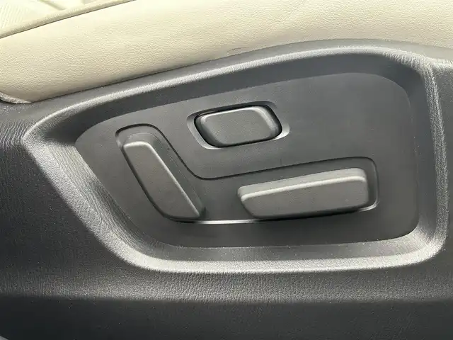 マツダ ＣＸ－５ XD Lパッケージ 福井県 2022(令4)年 1.6万km スノーフレイクホワイトパールマイカ i-ACTIVE SENSE/-衝突軽減ブレーキ/-ブラインドスポットモニター/-レーンキープアシスト/-レーダークルーズコントロール/-パーキングセンサー/10.25インチマツダコネクトナビ/-Bluetooth/-USB/-AM/-FM/アラウンドビューモニター/白レザーシート/-前席パワーシート/-前席シートヒーター/革巻きステアリング/-ステアリングヒーター/-パドルシフト/BOSEサウンド/ハンズフリーパワーバックドア/LEDオートライト/ETC/おくだけ充電