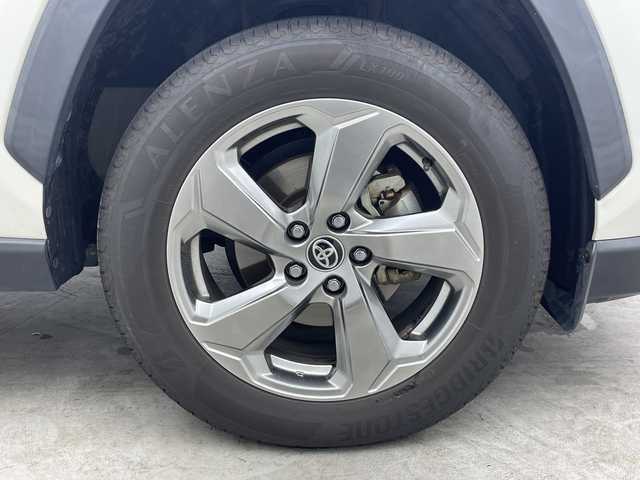 トヨタ ＲＡＶ４ ハイブリッドG 三重県 2019(令1)年 8.7万km ホワイトパールクリスタルシャイン 禁煙車/ＢＳＭ　/社外９インチナビ　/CD/DVD/BT/MSV/フルセグTV/シートヒーター　/バックカメラ　/ＥＴＣ　/クリアランスソナー　/D席パワーシート　/ステアリングヒーター　/レーダークルーズコントロール　/オートハイビーム　/前方ドライブレコーダー/電動パーキングブレーキ/オートホールド/パワーバックドア