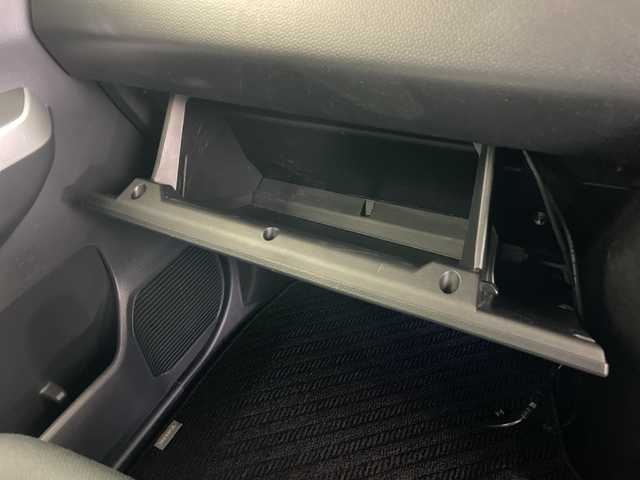 トヨタ タンク カスタムG S 道央・札幌 2017(平29)年 5.7万km ブラックマイカ/マゼンダベリーメタリック ・４WD/・寒冷地仕様/・社外メモリナビ/・フルセグTV/・全方位カメラ/・後席モニター/・ビルトインETC/・前後ドライブレコーダー/・スマートアシストIII//衝突回避支援ブレーキ機能//誤発進抑制制御機能//車線逸脱機能//先行車発進お知らせ機能//オートハイビーム/・両側パワースライドドア/・前席シートヒーター/・ワイパーデアイサー/・クルーズコントロール/・LEDヘッドライト/・フロントフォグランプ/・オートライト/・スマートキー/・エンジンプッシュスタート