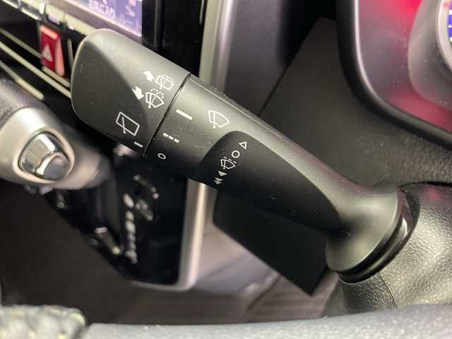 トヨタ タンク カスタムG S 道央・札幌 2017(平29)年 5.7万km ブラックマイカ/マゼンダベリーメタリック ・４WD/・寒冷地仕様/・社外メモリナビ/・フルセグTV/・全方位カメラ/・後席モニター/・ビルトインETC/・前後ドライブレコーダー/・スマートアシストIII//衝突回避支援ブレーキ機能//誤発進抑制制御機能//車線逸脱機能//先行車発進お知らせ機能//オートハイビーム/・両側パワースライドドア/・前席シートヒーター/・ワイパーデアイサー/・クルーズコントロール/・LEDヘッドライト/・フロントフォグランプ/・オートライト/・スマートキー/・エンジンプッシュスタート