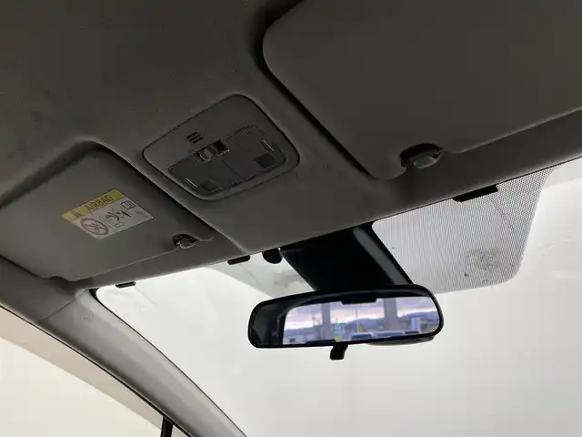 トヨタ シエンタ ハイブリッド G クエロ 福井県 2018(平30)年 5.2万km クールボルドーガラスフレーク トヨタセーフティセンス/純正9型ナビ/（フルセグTV・CD・DVD・Bluetooth）/バックカメラ/シートヒーター/両側パワースライドドア/LEDヘッドライト/オートマチックハイビーム/ETC/ステアリングスイッチ/スマートキー/プッシュスタート/衝突軽減システム