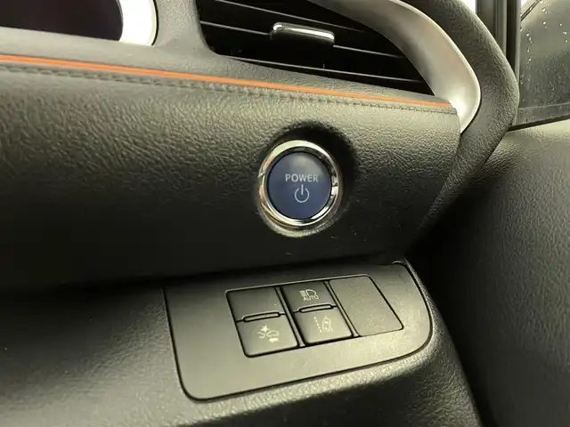 トヨタ シエンタ ハイブリッド G クエロ 福井県 2018(平30)年 5.2万km クールボルドーガラスフレーク トヨタセーフティセンス/純正9型ナビ/（フルセグTV・CD・DVD・Bluetooth）/バックカメラ/シートヒーター/両側パワースライドドア/LEDヘッドライト/オートマチックハイビーム/ETC/ステアリングスイッチ/スマートキー/プッシュスタート/衝突軽減システム