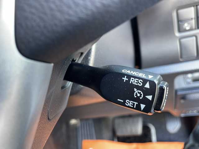 トヨタ ノア Si ダブルバイビー 新潟県 2018(平30)年 7.5万km ブラック 純正10インチSDナビ/（DTV/DVD/Bluetooth）/４WD/寒冷地仕様/純正フリップダウンモニター/モデリスタ/衝突軽減/レーンキープアシスト/クルーズコントロール/バックカメラ/ETC/両側パワースライドドア/ロールアップサンシェード/ハーフレザーシート/ステアリングスイッチ/MTモードAT/フロアマット/オートハイビーム/LEDライト/フォグランプ/ウィンカーミラー/電格ミラー/ドアバイザー