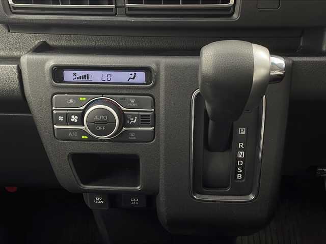 ダイハツ アトレー バン RS 栃木県 2023(令5)年 1.8万km レーザーブルークリスタルシャイン スマートアシスト/・衝突回避支援ブレーキ機能/・衝突警報機能/・車線逸脱警報機能/・誤発進抑制制御機能/・先行車発進お知らせ機能/・前後コーナーセンサー/・標識認識機能(進入禁止)/・アダプティブドライビングビーム/・全車速追従機能アダプティクルーズコントロール/・レーンキープコントロール/禁煙車/オーディオ/オートライト/両側パワースライドドア/オートエアコン/アイドリングストップ/USB給電/フォグライト/スマートキー/プッシュスタート/サイドバイザー/ステアリングスイッチ/ETC