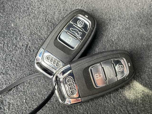 アウディ Ａ６ 2．8 FSI クワトロ 長野県 2015(平27)年 12.7万km 黒 ブラックレザーシート/純正ナビ/バックカメラ/ETC/BOSEサウンド/社外18インチアルミ/社外アルミ夏タイヤ積込/前後コーナーセンサー/シートヒーター/プッシュスタート/保証書/スペアキー