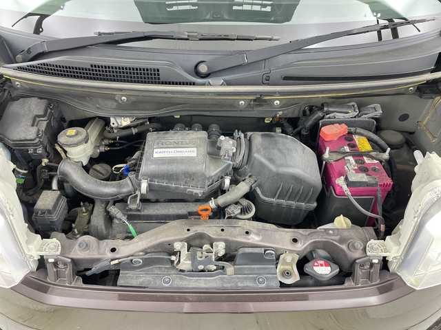 ホンダ Ｎ ＢＯＸ SSパッケージ 愛知県 2015(平27)年 8.5万km プレミアムディープモカパール 禁煙車/純正7インチナビ/（CD/DVD/Bluetooth/ワンセグTV/SD)/バックカメラ/シティブレーキアクティブシステム/ETC/両側パワースライドドア/ベンチシート/チップアップシート/横滑り防止装置/フロアマット/スマートキー/スペアキー有/プッシュスタート/オートエアコン/ステアリングスイッチ