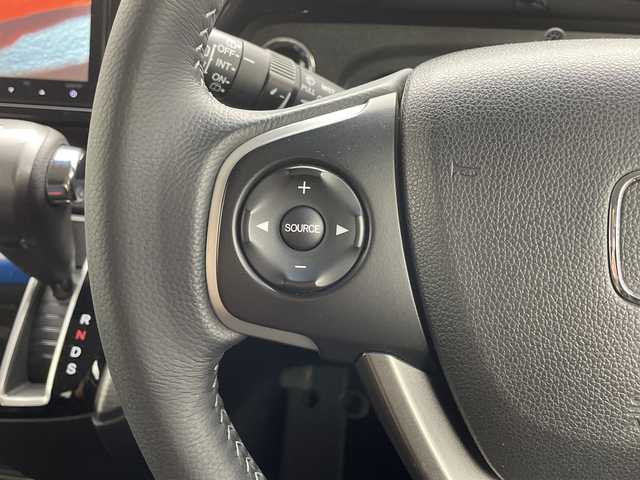 ホンダ ステップワゴン スパーダ 群馬県 2015(平27)年 4.5万km プレミアムスパークルブラックパール 純正１１型ナビ　純正９型ナビ　バックカメラ　片側電動スライドドア　ＥＴＣ　ドラレコ　衝突被害軽減ブレーキ　アダプティブクルーズ　わくわくゲート　革巻きステアリング　ＬＥＤ　スマートキー　禁煙車