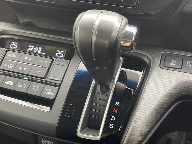 ホンダ ステップワゴン スパーダ 群馬県 2015(平27)年 4.5万km プレミアムスパークルブラックパール 純正１１型ナビ　純正９型ナビ　バックカメラ　片側電動スライドドア　ＥＴＣ　ドラレコ　衝突被害軽減ブレーキ　アダプティブクルーズ　わくわくゲート　革巻きステアリング　ＬＥＤ　スマートキー　禁煙車