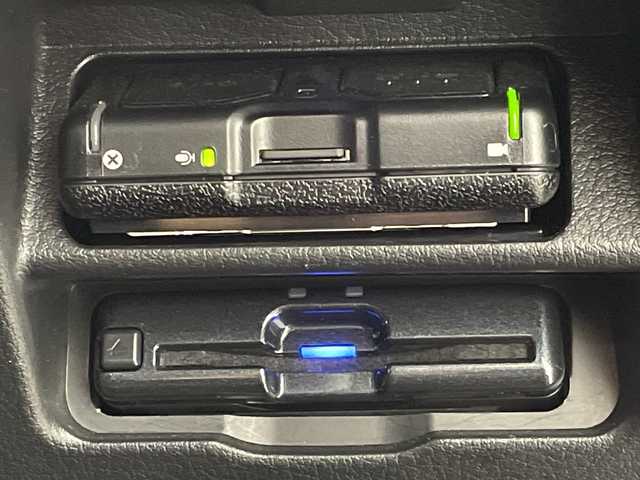 マツダ マツダ３ファストバック XD ブラックトーンED 岐阜県 2022(令4)年 2万km ポリメタルグレーM 純正ナビ/CD/DVD/Bluetooth/USB/HDMI/フルセグTV/全周囲カメラ/衝突被害軽減ブレーキ/レーンキープアシスト/ブラインドスポットモニター/パーキングセンサー/オートマチックハイビーム/クルージング＆トラフィック・サポート/レーダークルーズコントロール/ヘッドアップディスプレイ/ステアリングヒーター/シートヒーター/パワーシート/前後ドライブレコーダー/ETC/オートLEDヘッドライト/電動パーキングブレーキ/ステアリングリモコン/革巻きステアリング/パドルシフト/左右独立エアコン/電動格納ミラー