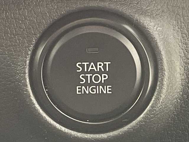 マツダ マツダ３ファストバック XD ブラックトーンED 岐阜県 2022(令4)年 2万km ポリメタルグレーM 純正ナビ/CD/DVD/Bluetooth/USB/HDMI/フルセグTV/全周囲カメラ/衝突被害軽減ブレーキ/レーンキープアシスト/ブラインドスポットモニター/パーキングセンサー/オートマチックハイビーム/クルージング＆トラフィック・サポート/レーダークルーズコントロール/ヘッドアップディスプレイ/ステアリングヒーター/シートヒーター/パワーシート/前後ドライブレコーダー/ETC/オートLEDヘッドライト/電動パーキングブレーキ/ステアリングリモコン/革巻きステアリング/パドルシフト/左右独立エアコン/電動格納ミラー