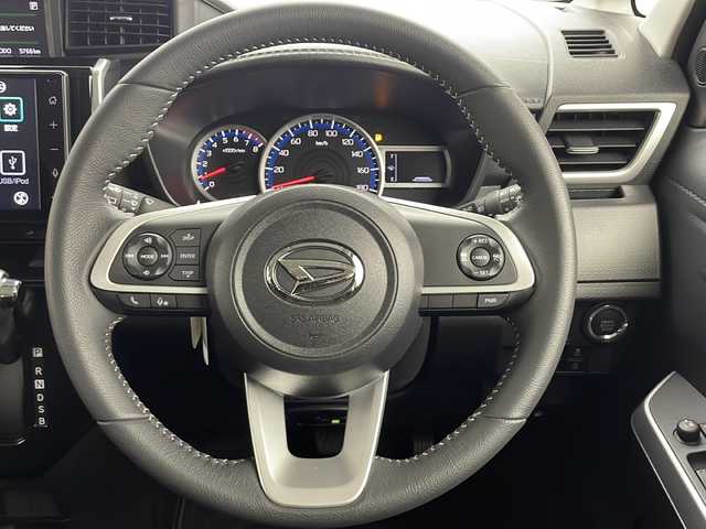 ダイハツ トール カスタムG 茨城県 2025(令7)年 0.6万km パールホワイトⅢ 純正ディスプレイオーディオ/両側パワースライドドア/バックカメラ/レーダークルーズコントロール/ステアリングスイッチ/革巻きハンドル/シートヒーター/HDMI/LEDヘッドライト/フォグランプ/オートライト/純正ドライブレコーダー/純正フロアマット/純正アルミホイール/スマートキー