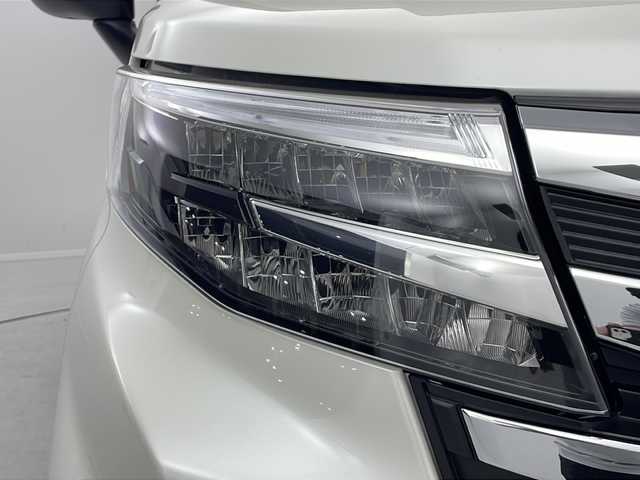 ダイハツ トール カスタムG 茨城県 2025(令7)年 0.6万km パールホワイトⅢ 純正ディスプレイオーディオ/両側パワースライドドア/バックカメラ/レーダークルーズコントロール/ステアリングスイッチ/革巻きハンドル/シートヒーター/HDMI/LEDヘッドライト/フォグランプ/オートライト/純正ドライブレコーダー/純正フロアマット/純正アルミホイール/スマートキー