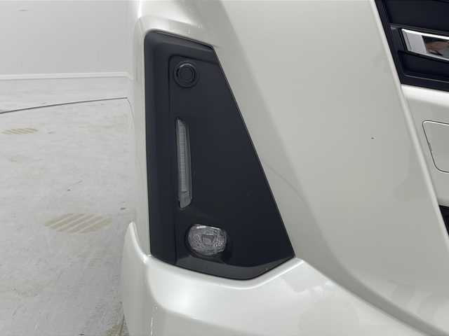 ダイハツ トール カスタムG 茨城県 2025(令7)年 0.6万km パールホワイトⅢ 純正ディスプレイオーディオ/両側パワースライドドア/バックカメラ/レーダークルーズコントロール/ステアリングスイッチ/革巻きハンドル/シートヒーター/HDMI/LEDヘッドライト/フォグランプ/オートライト/純正ドライブレコーダー/純正フロアマット/純正アルミホイール/スマートキー